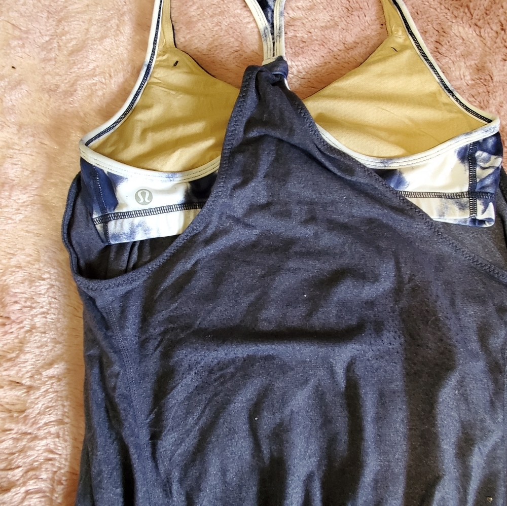 Lululemon - Picture 3 of 5